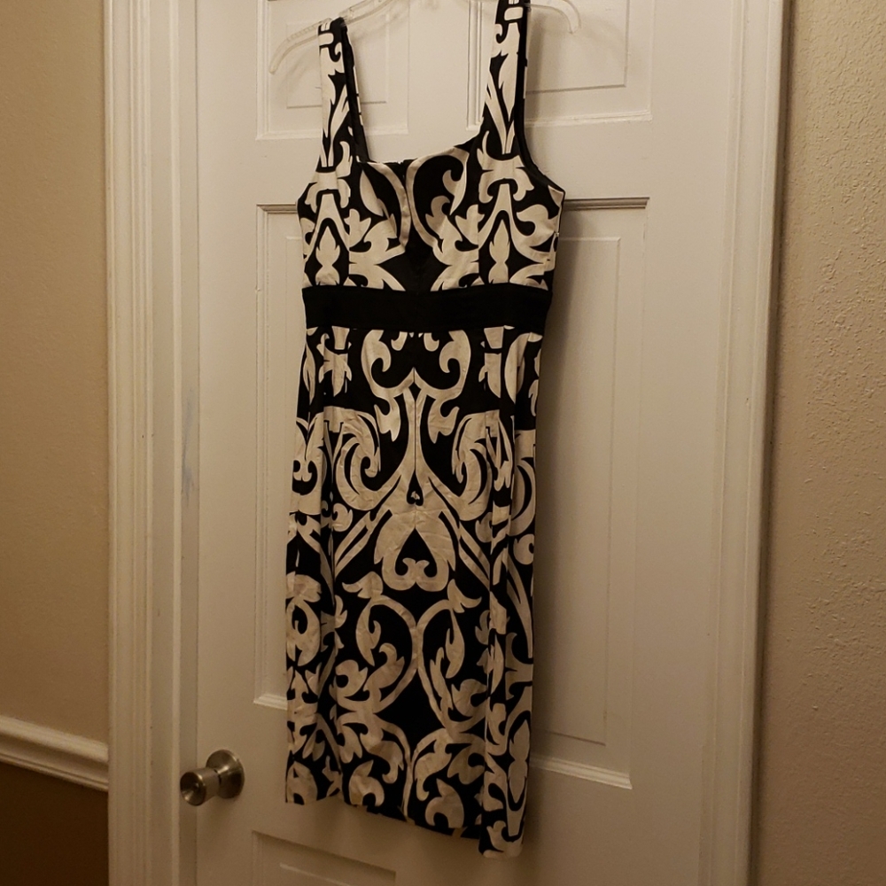 Dress - Picture 2 of 3